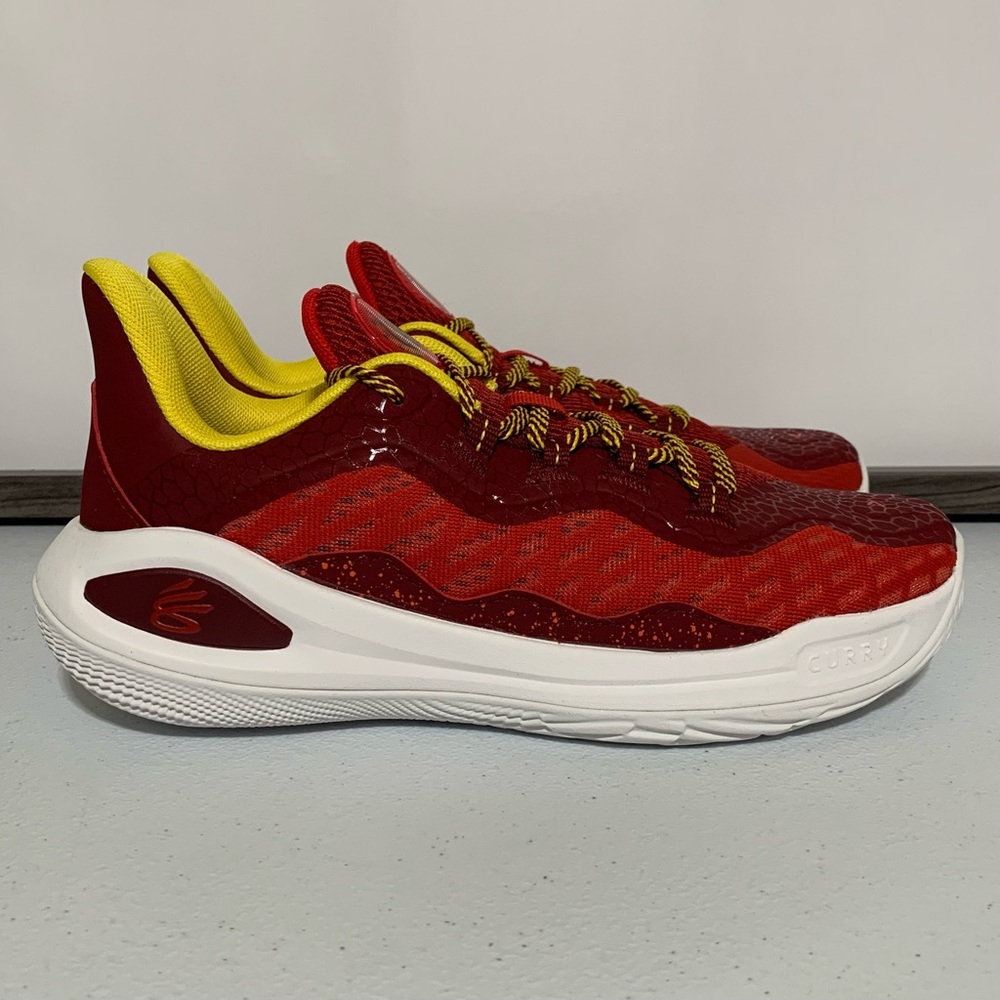 Under Armour Curry Flow 11 'Bruce Lee Fire' Shoes-Size 6Y New